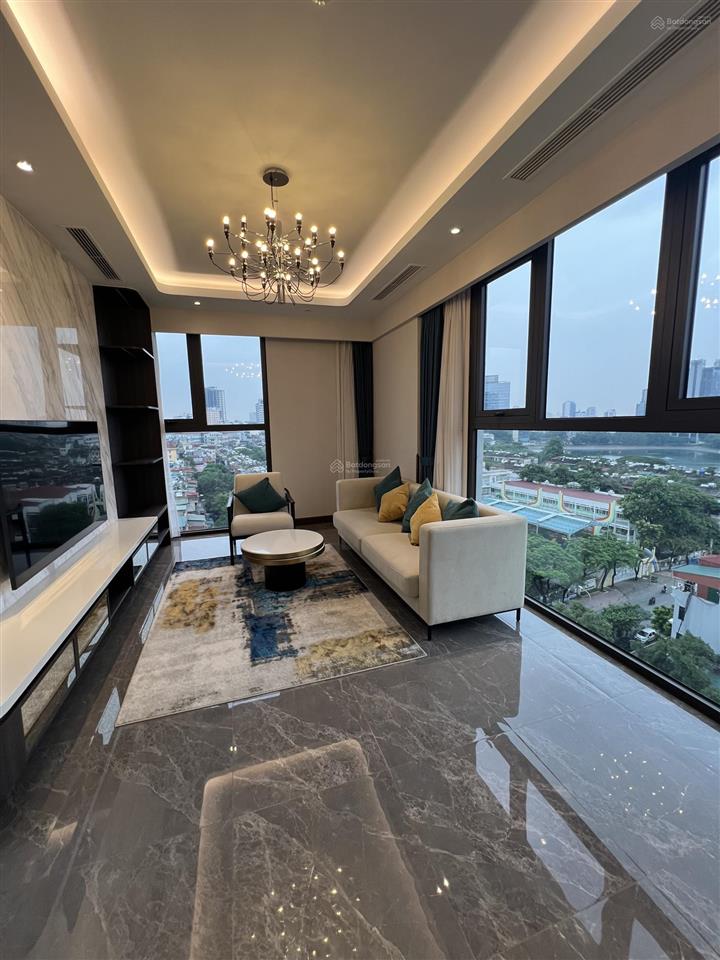 Bán nhanh căn góc 2pn gloria nguyên hồng full nội thất sẵn sổ đỏ cạnh hồ thành công giá 10,9 tỷ
