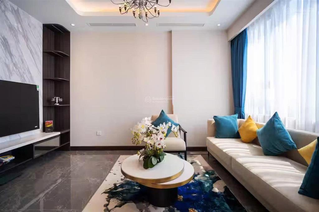 Bán nhanh căn góc 2pn gloria nguyên hồng full nội thất sẵn sổ đỏ cạnh hồ thành công giá 10,9 tỷ