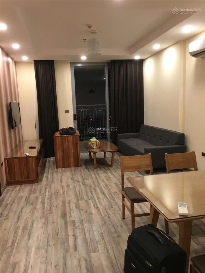 Bán căn 2pn 80m vinhomes nguyễn chí thanh giá rẻ 10,8 tỷ sẵn sổ đỏ
