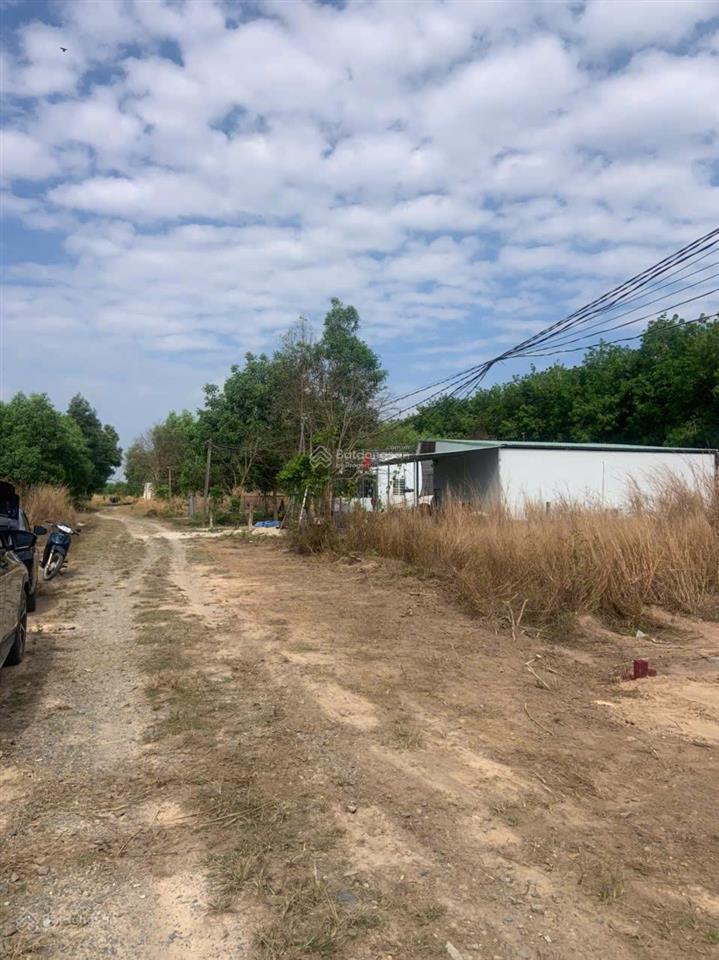 Bán gấp gấp đất tại đường hắc dịch  tóc tiên, 2,4 tỷ, 400m2