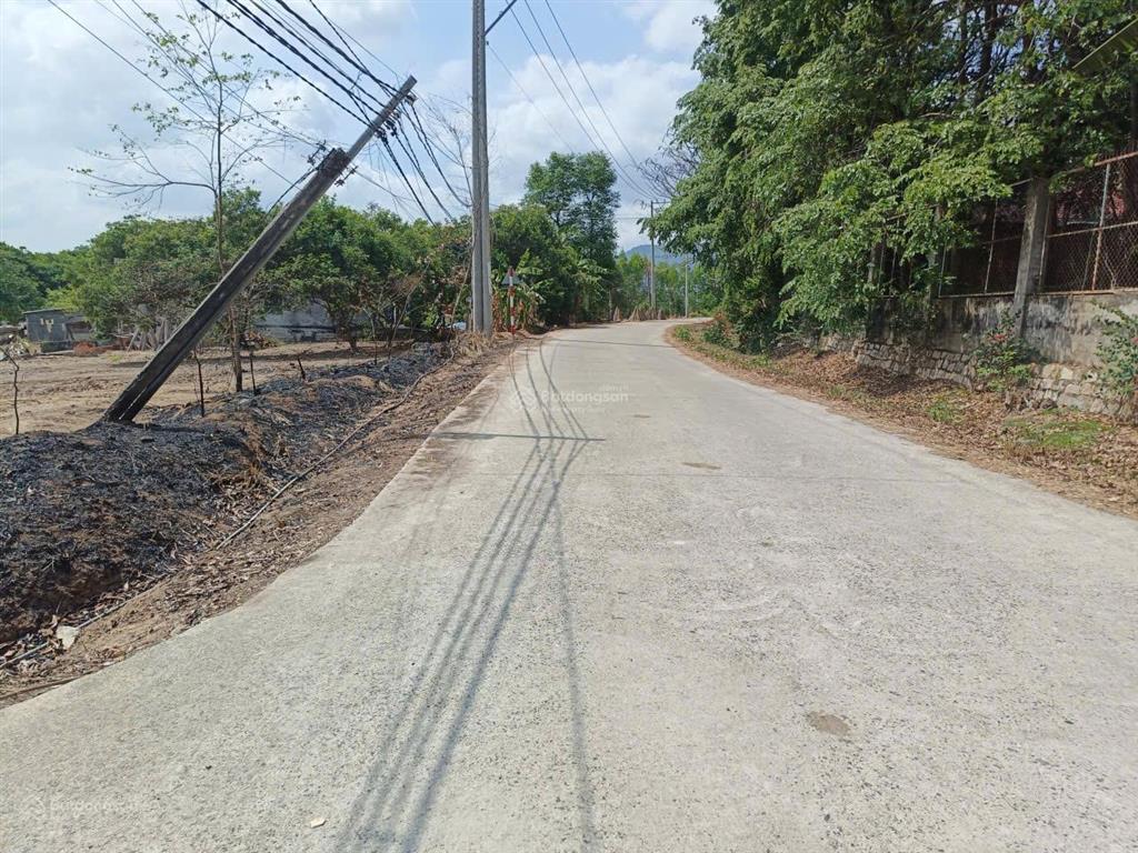 Bán đất tại phú mỹ  tóc tiên, 8 tỷ, 5585 m2, pháp lý đầy đủ, hướng tây nam