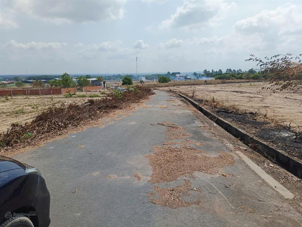 Bán đất tại phú mỹ  tóc tiên, 8 tỷ, 5585 m2, pháp lý đầy đủ, hướng tây nam