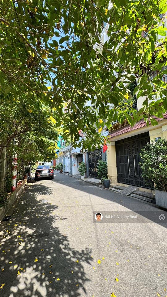 Bán nhà hẻm 348 hoàng văn thụ, p4, tân bình  dt 4.4 x 17.5m, nhà 2 tầng, đối diện trường cao đẳng