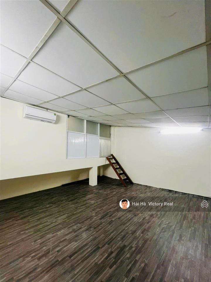 Cho thuê nhà riêng sát mặt tiền đồng đen, thông bàu cát 1, dt 5x11m có gác lửng, phù hợp gia đình
