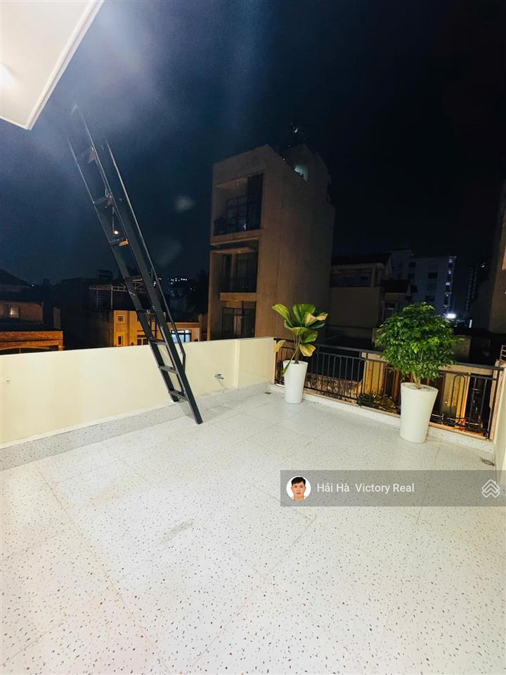 Bán nhà vị trí kinh doanh ngay chợ võ thành trang (bà quẹo)  dt 4x16.1m nhà 3 tầng mới vào ở ngay