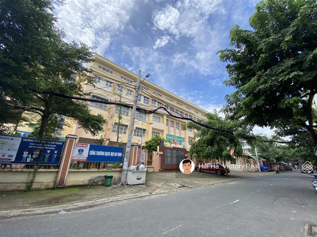 Bán nhà mặt tiền đường văn chung, gần nhà ga t3 sân bay tân sơn nhất dt4x21.5mnhà 4 tầng kiên cố