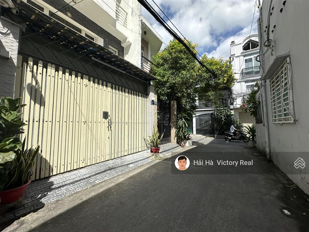 Bán nhà hxh đường nguyễn hồng đào, khu bàu cát, dt 5x18m, nhà cấp 4 tiện xây mới trệt lửng 3 lầu