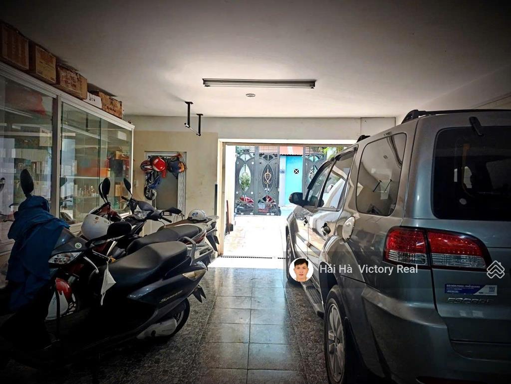 Bán nhà hxh 6m đường cửu long, khu sân bay  dt 5x21m nhà đẹp hầm 3 lầu, phù hợp ở và làm văn phòng