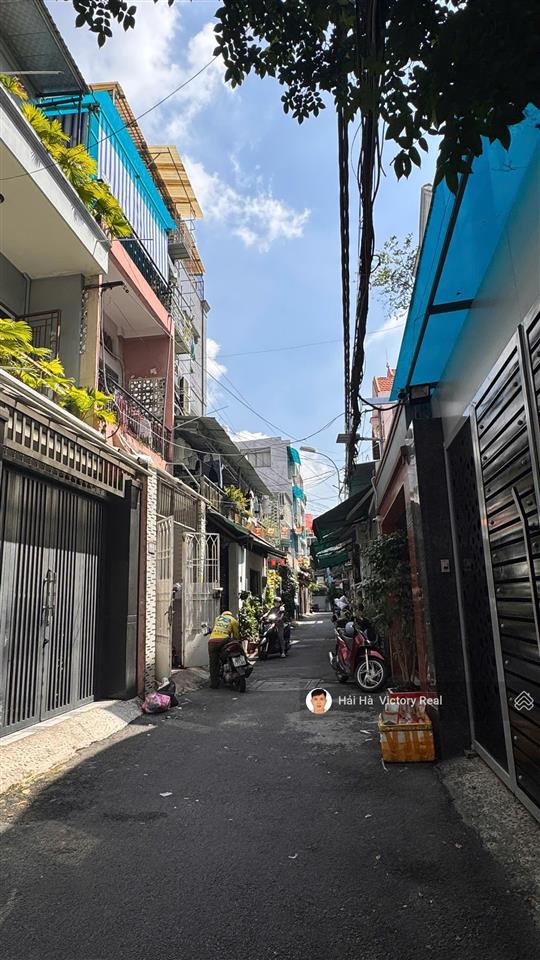 Bán nhà đường cộng hòa, gần ngô bệ, trung tâm văn phòng etown, dt 47 m2 đất, nhà 2 tầng kiên cố
