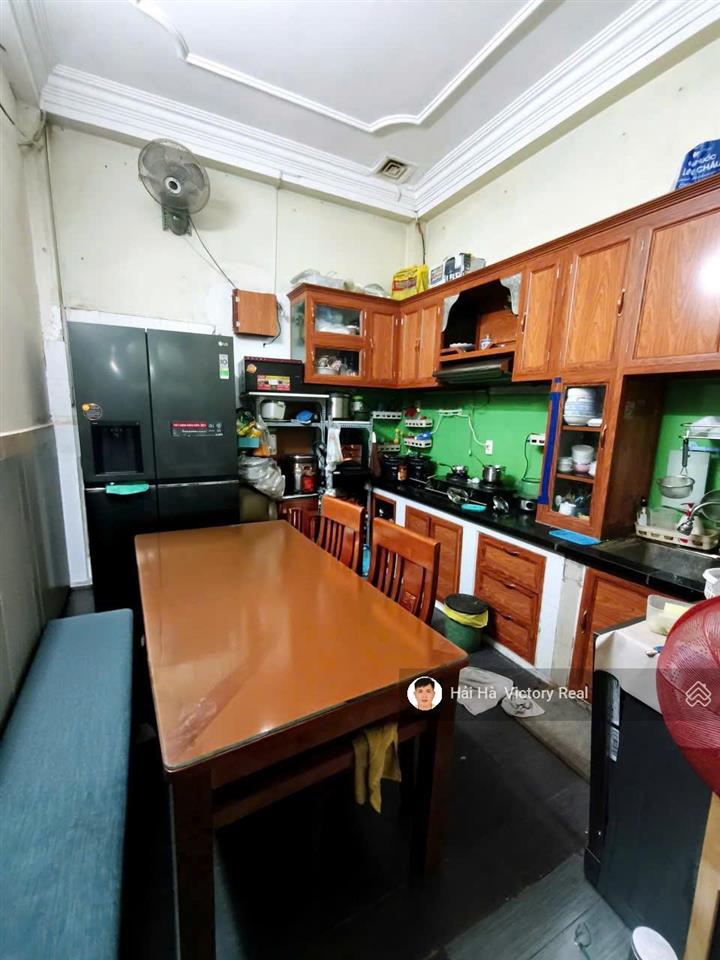 Bán nhà đường cộng hòa, gần ngô bệ, trung tâm văn phòng etown, dt 47 m2 đất, nhà 2 tầng kiên cố