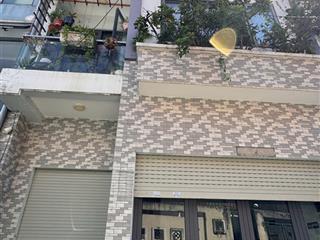 Bán nhà đẹp 3 tầng khu cư xá gò cẩm đệm, sát bên công viên, dt 6.1 x13.5m, khu vực nhiều cây xanh