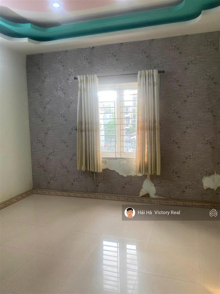 Cho thuê nguyên căn nhà đẹp đường ni sư huỳnh liên  gần chung cư bc2  dt 4.1 x 17.5 x 3 tầng đẹp