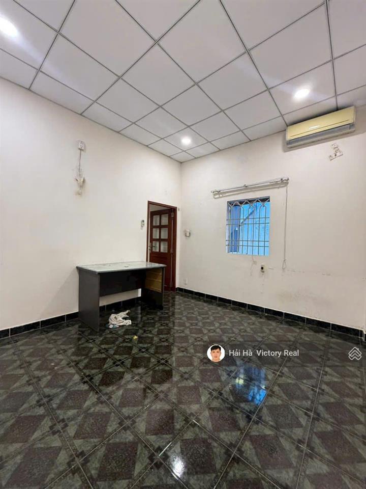 Bán nhà hẻm 333 lê văn sỹ, p1, tân bình, dt 6m x 13m, nhà 2 tầng đẹp, thoáng gió, có sân thượng