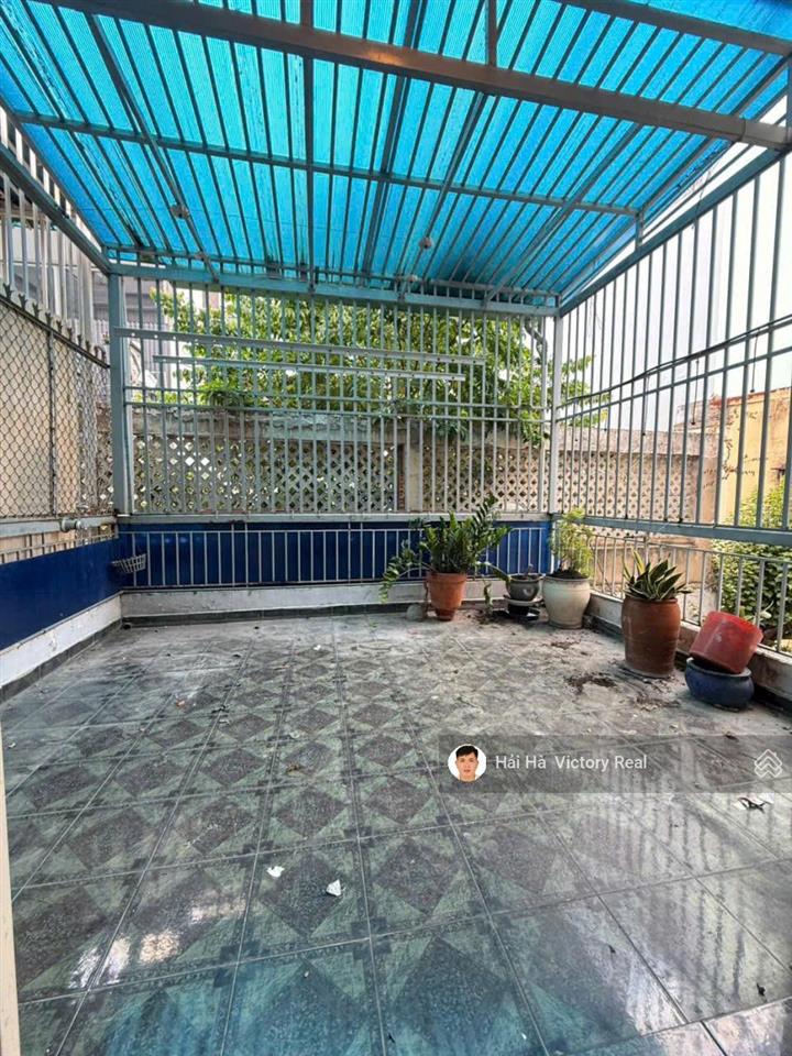 Bán nhà hẻm 333 lê văn sỹ, p1, tân bình, dt 6m x 13m, nhà 2 tầng đẹp, thoáng gió, có sân thượng