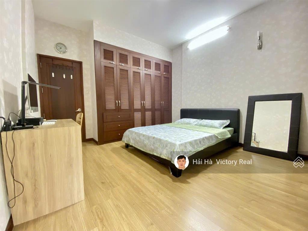 Bán nhà đẹp 3 tầng ở đường lê văn sỹ, gần cv hoàng văn thụ, dt 4m x20m  tặng full nội thất sẵn có