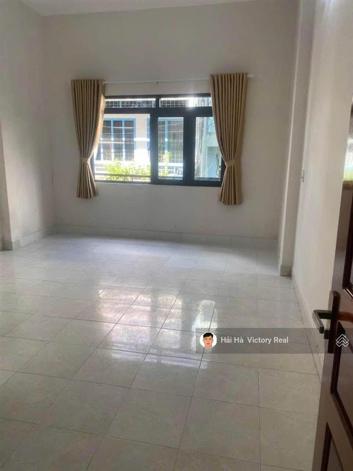 Cho thuê nhà nguyên căn đường hoàng hoa thám  tân bình, gần chợ hht  dt 4 x 17m x 3 tầng nhà đẹp