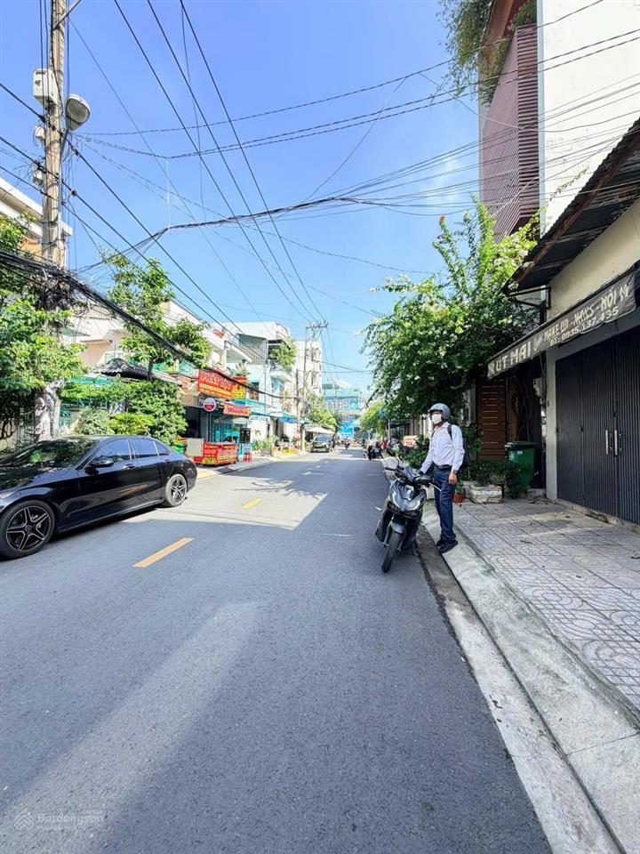 Bán nhà đường hồ đắc di, sau big c trường chinh  dt 5.3x17m, nhà 3 tầng thiết kế hiện đại, hẻm 8m
