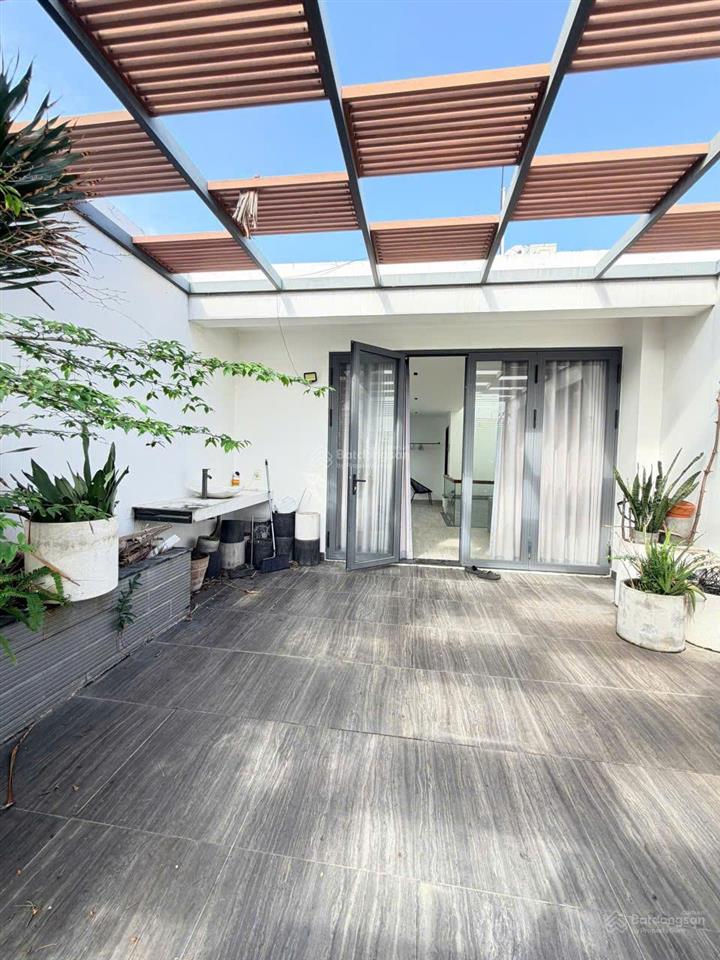 Bán nhà đường hồ đắc di, sau big c trường chinh  dt 5.3x17m, nhà 3 tầng thiết kế hiện đại, hẻm 8m
