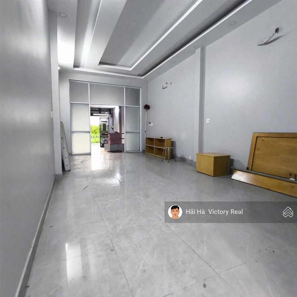 Bán nhà mặt tiền nguyễn thị thử, gần ngã 3 đường xuân thới sơn 20  dt 4 x 27m  nhà 2 tầng đẹp