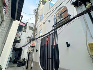 Chính chủ bán nhà đẹp thiết kế homestay đuờng khánh hội  phường 4  quận 4