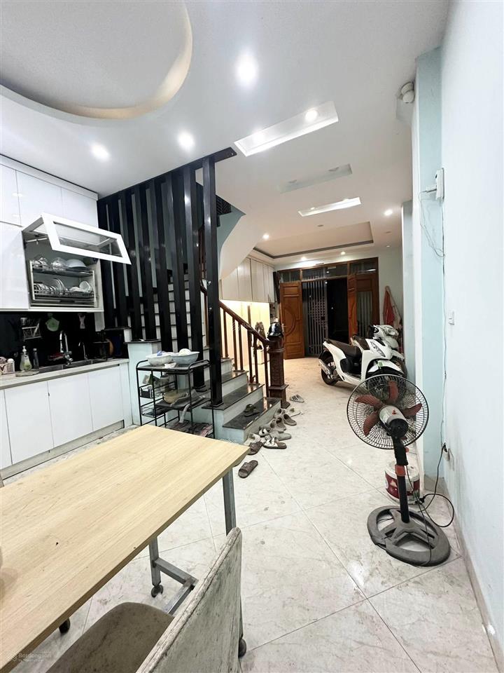 Bán nhà khương đình 44m2x5t, sđ vuông, 2 thoáng, ngõ nông, 8p cho thuê tốt, giá chỉ 7.9 tỷ