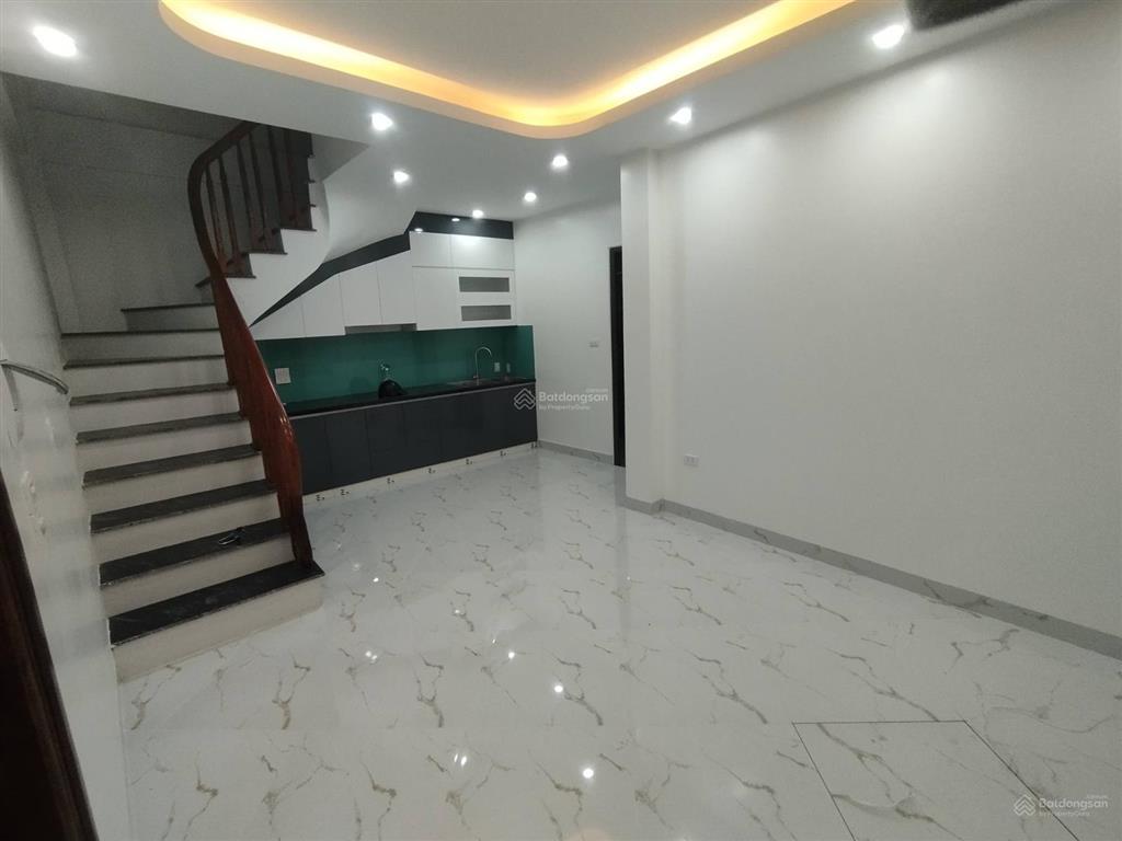 Bán nhà bùi xương trạch xây mới tinh, dt 41m2x6t, ngõ rộng, sát vành đai 2.5, giá 7.89 tỷ