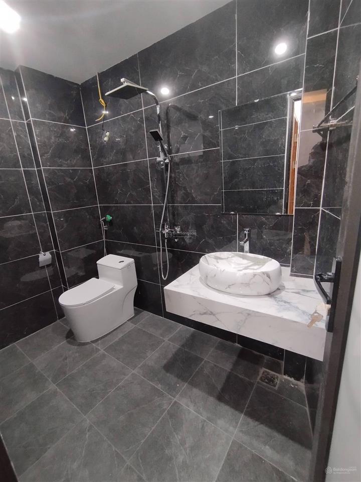 Bán nhà bùi xương trạch xây mới tinh, dt 41m2x6t, ngõ rộng, sát vành đai 2.5, giá 7.89 tỷ