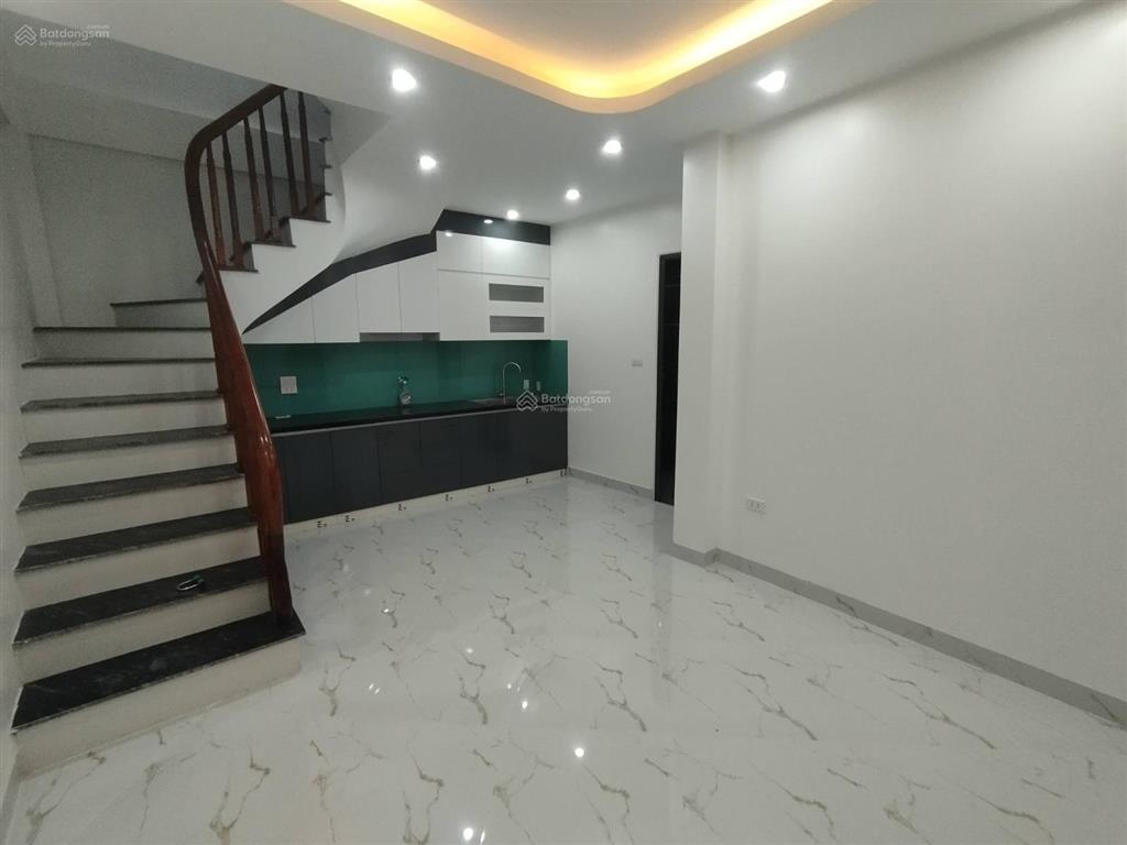 Bán nhà bùi xương trạch xây mới tinh, dt 41m2x6t, ngõ rộng, sát vành đai 2.5, giá 7.89 tỷ