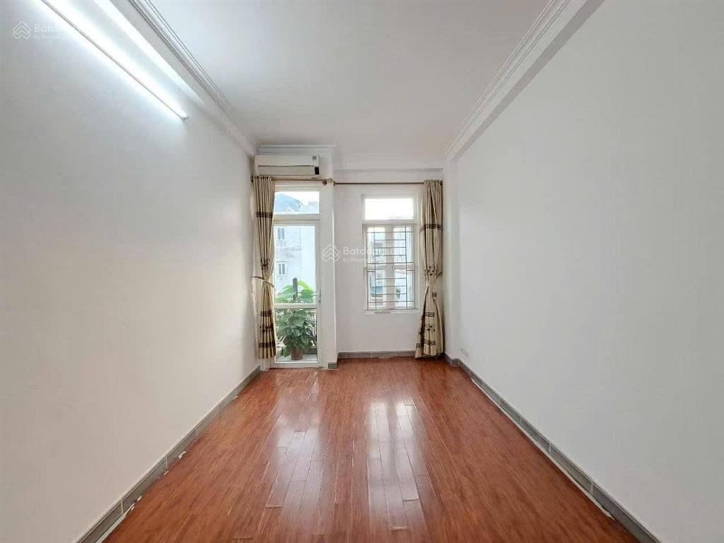 Cho thuê nhà nguyên căn đại từ, dt 40mx 4 tầng,5pn,mới đẹp, full đồ, đh, nl, điện giá dân