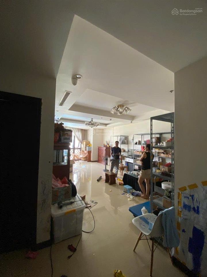 (tin chuẩn) bán cc tòa r1 royal city, dt 131m2, 2pn, view đẹp, sđcc, giá chỉ 13.5 tỷ