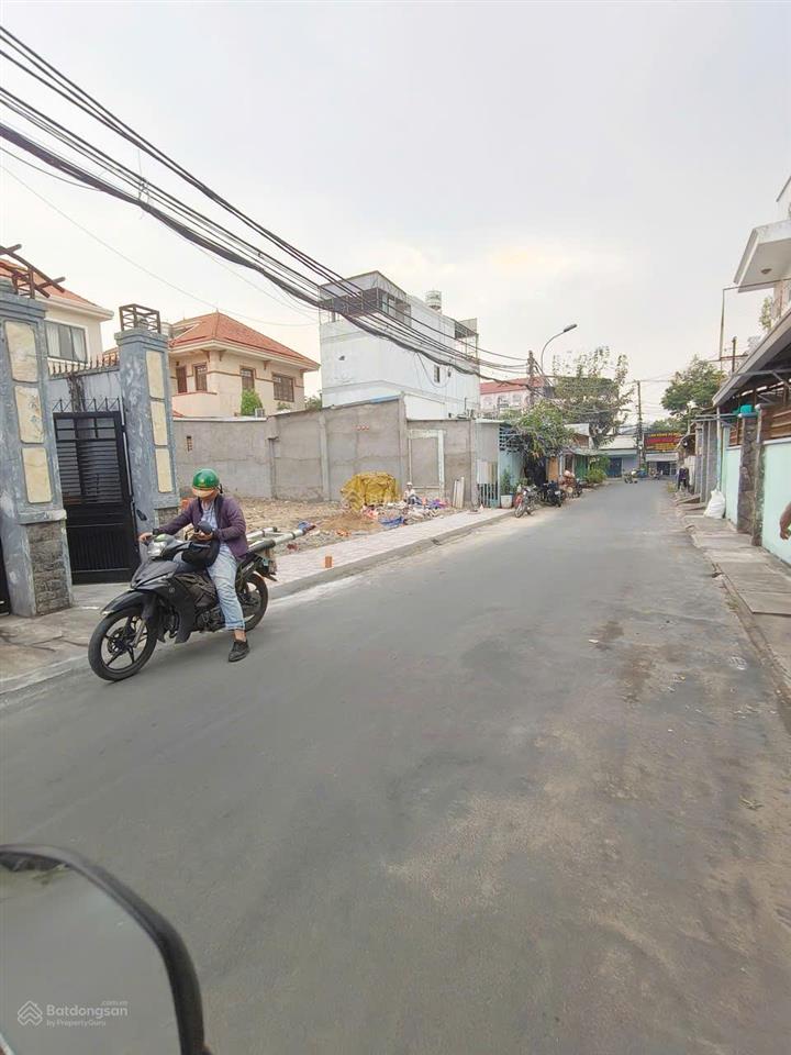 Giá tốt cho lô đất ngay tam châu  dt 4.5x17m  sổ riêng  mt đường rộng xe tải