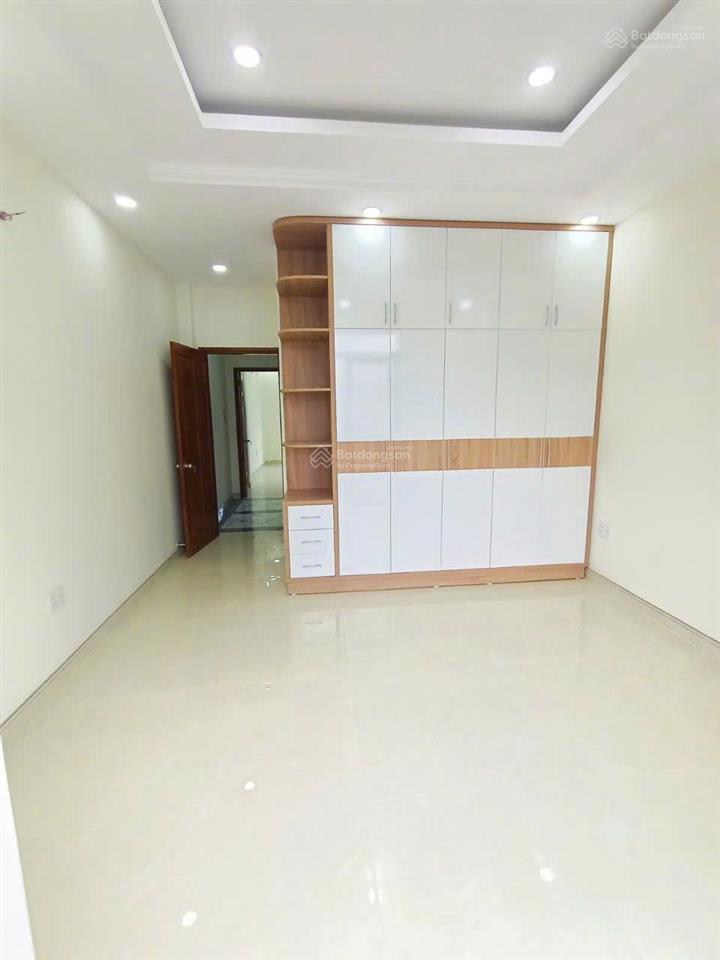 Nhà đep hxh quốc lộ 13 (đối diện vạn phúc city) dt 4.5x15m + lửng+ 3 tầng sân thượng  sổ riêng