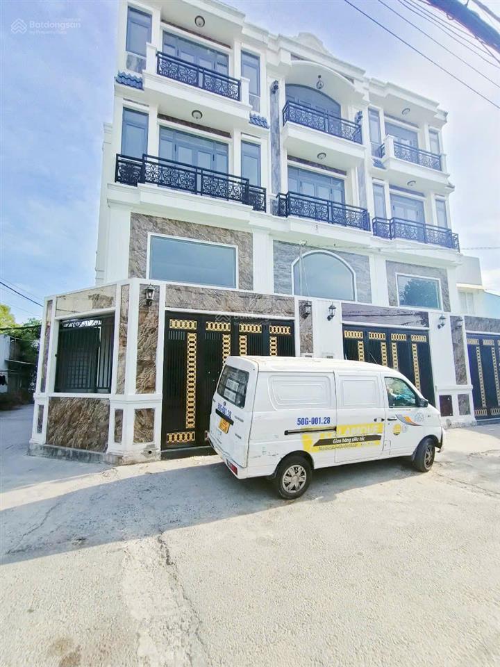 Nhà đep hxh quốc lộ 13 (đối diện vạn phúc city) dt 4.5x15m + lửng+ 3 tầng sân thượng  sổ riêng