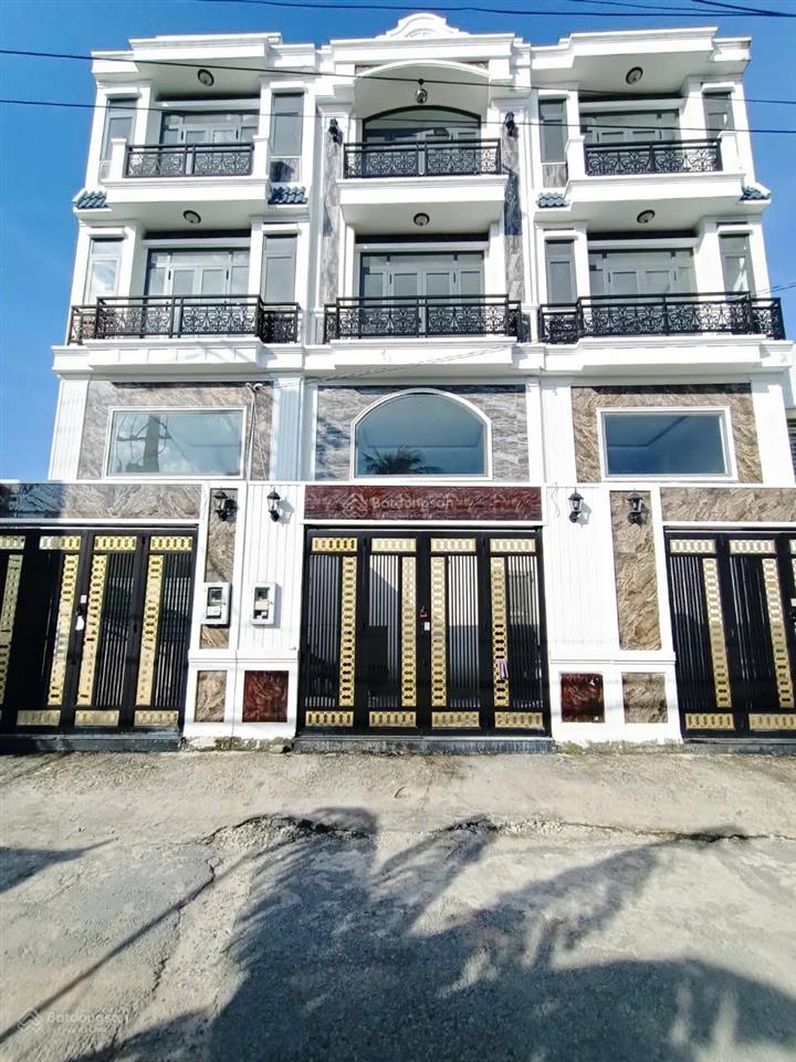 Nhà đep hxh quốc lộ 13 (đối diện vạn phúc city) dt 4.5x15m + lửng+ 3 tầng sân thượng  sổ riêng