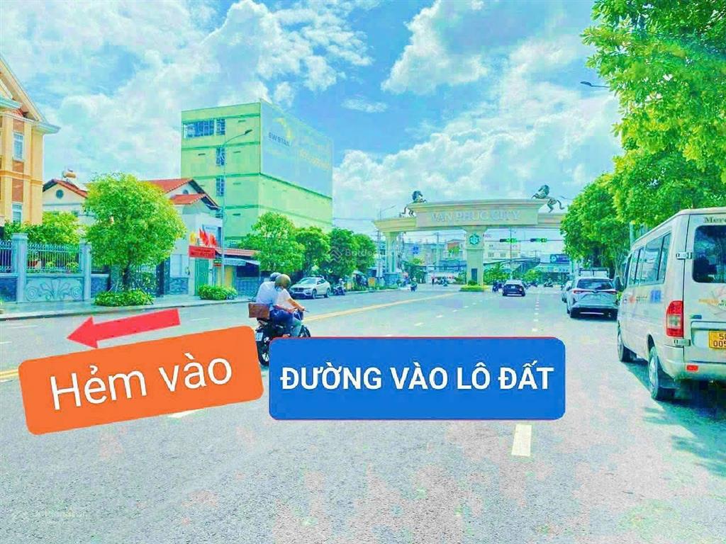 Lô đất hiếm  ngay cổng khu đô thị vạn phúc  diện tích 5x13,5m  hẻm xe hơi vào tận đất