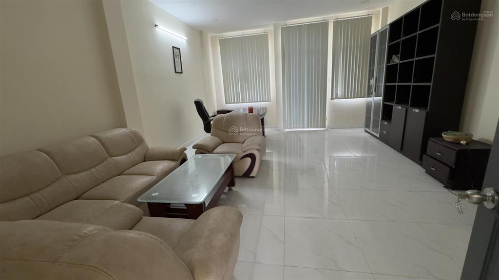 Cho thuê shophouse đẹp tại khu phố chợ long điền, 15 triệu, 320m2