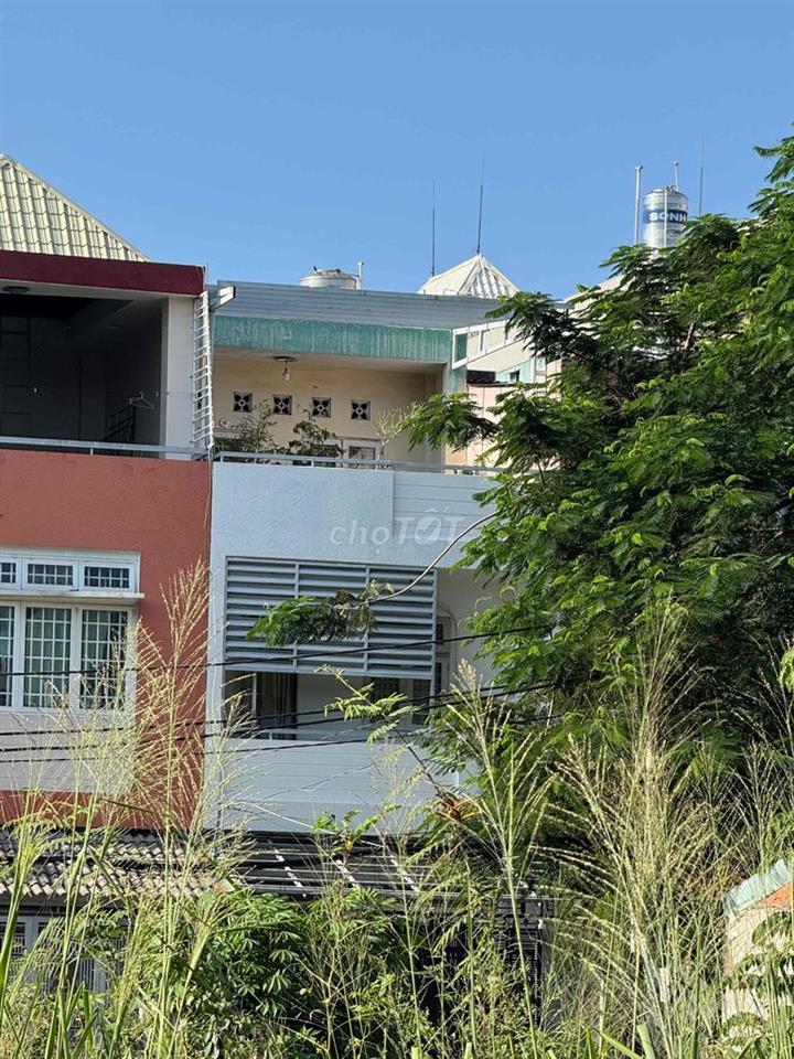 Bán nhà đường thông 8m đông hưng thuận 02 phường đht quận 12
