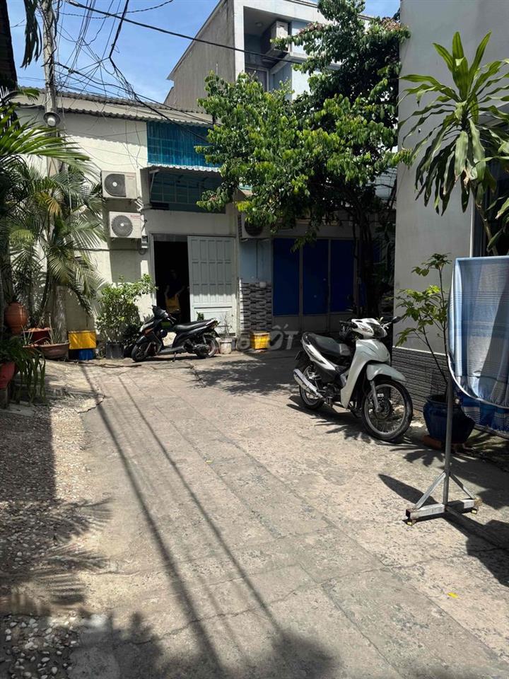 Nhà bán gấp đường trường chinh phường tân thới nhất quận 12