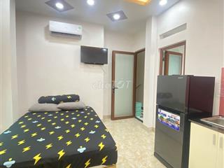 🏠 PHÒNG  5TR3 – CÓ THANG MÁY – SÁT UEF, GẦN QUẬN 1