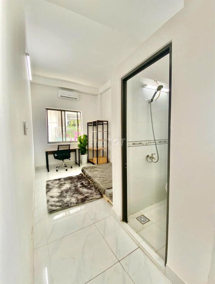 🏡 PHÒNG 5TR5 – BẾP RIÊNG – SÁT UEF, GẦN QUẬN 1