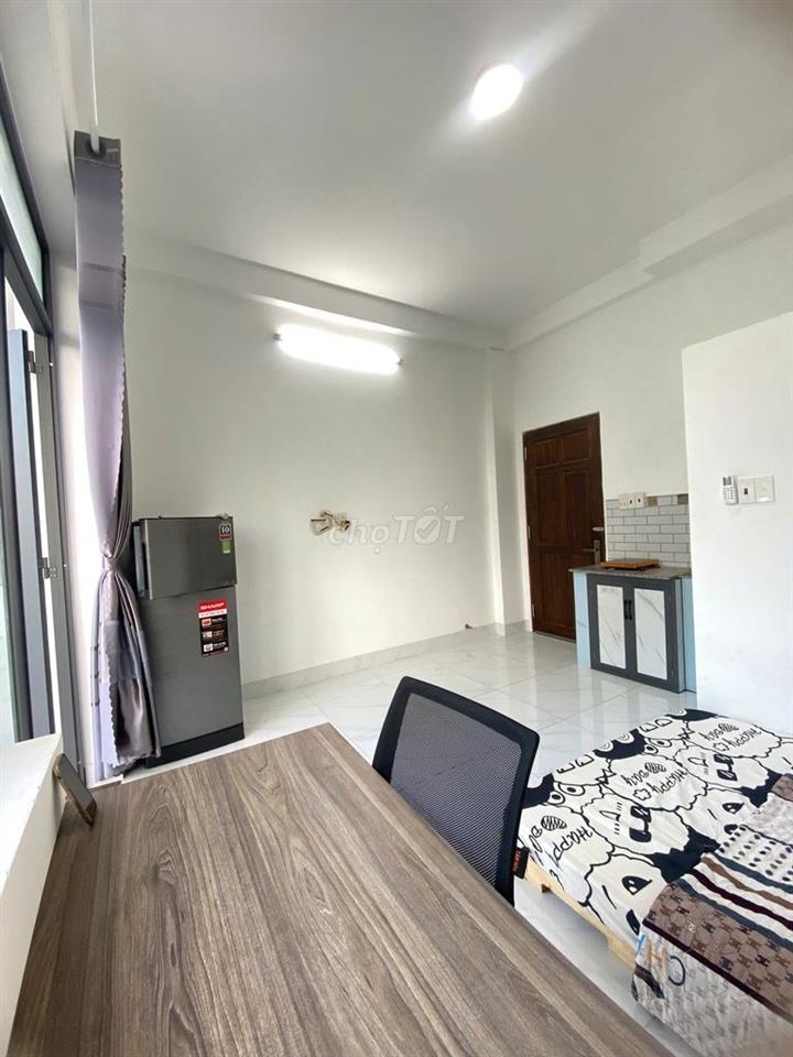 🏠 PHÒNG BAN CÔNG – SÁT ĐH UEF, HÔNG BÀNG – CHỈ 6TR5/THÁNG