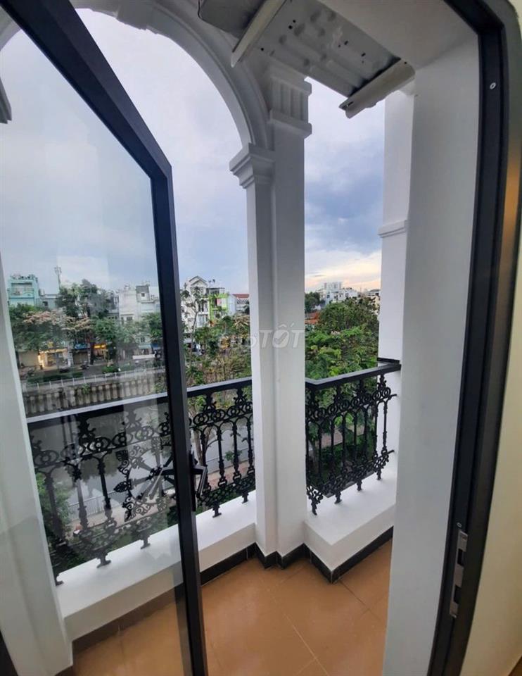 🏠 PHÒNG MẶT TIỀN BỜ KÈ HOÀNG SA – BAN CÔNG THOÁNG, FULL NỘI THẤT