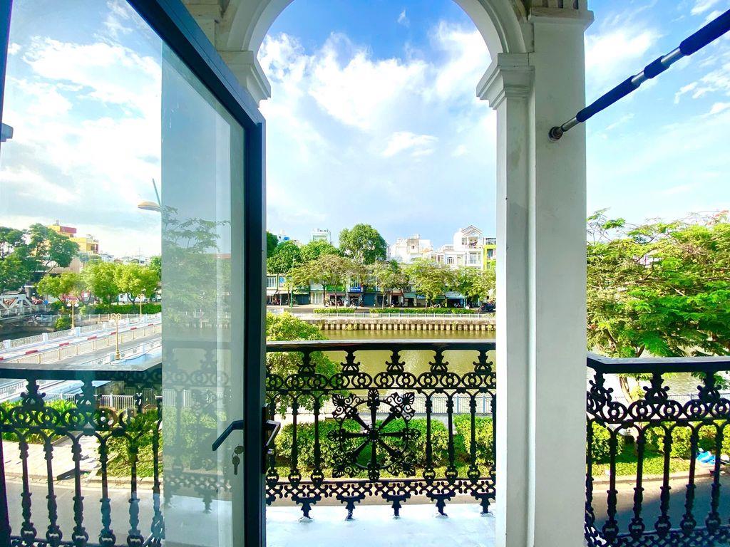 🏠 PHÒNG MẶT TIỀN BỜ KÈ HOÀNG SA – BAN CÔNG THOÁNG, FULL NỘI THẤT