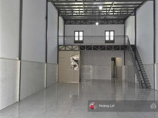 Cho thuê kho 8x30m, 250m2 18tr/1 tháng trệt lửng đường xe công kho mới