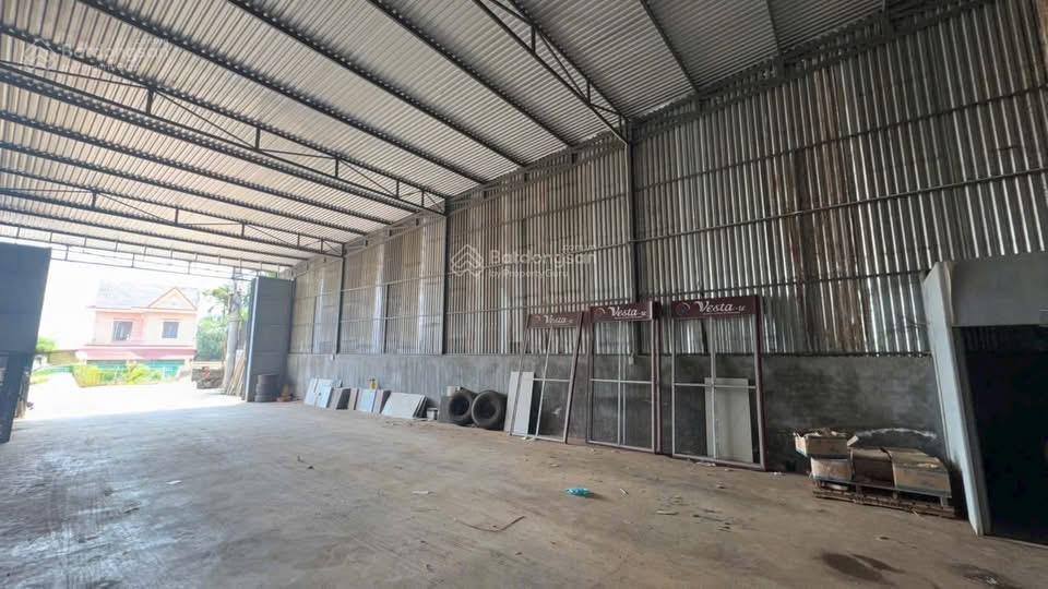 Cho thuê kho xưởng 270m2, 34/26 liên khu 4  5, bình tân. 15tt/1th