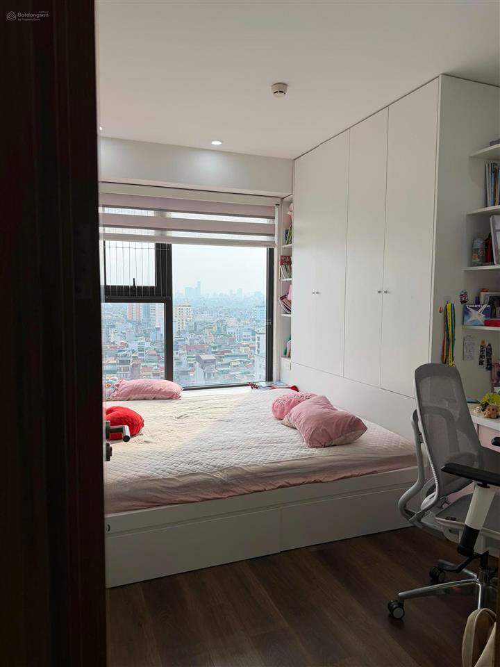 Chính chủ bán nhanh căn hộ 101m2 full nội thất  xem nhà  0965 693 ***
