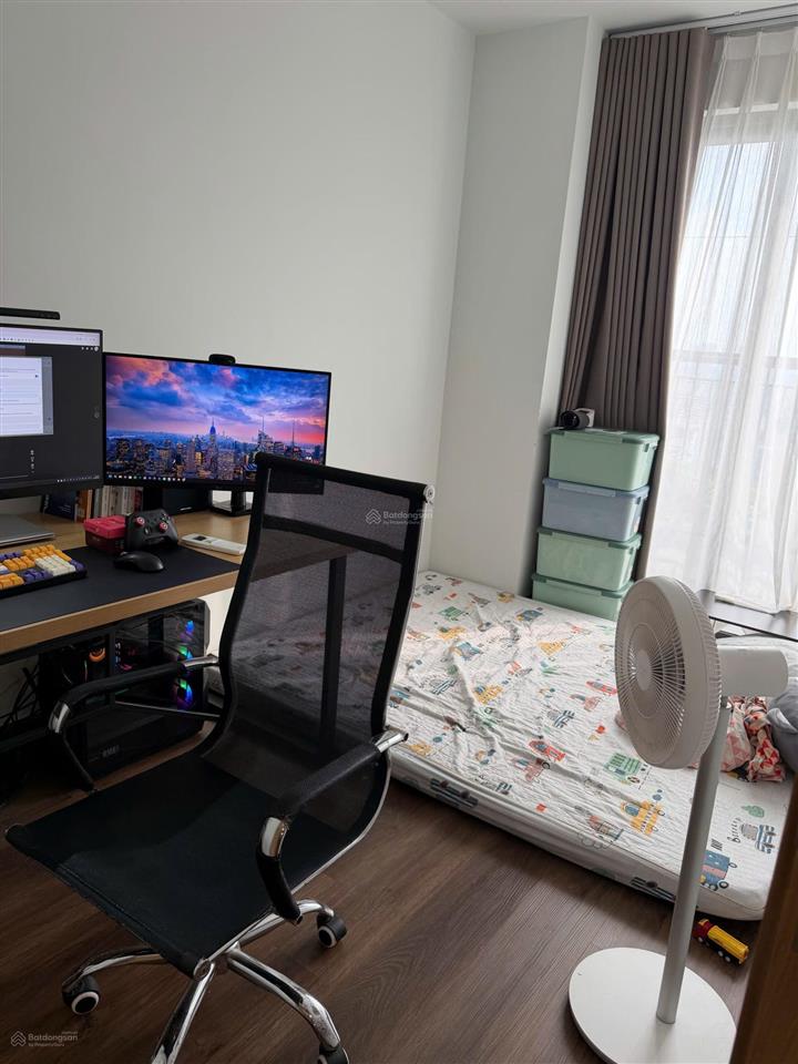 Chính chủ bán nhanh căn hộ 101m2 full nội thất  xem nhà  0965 693 ***
