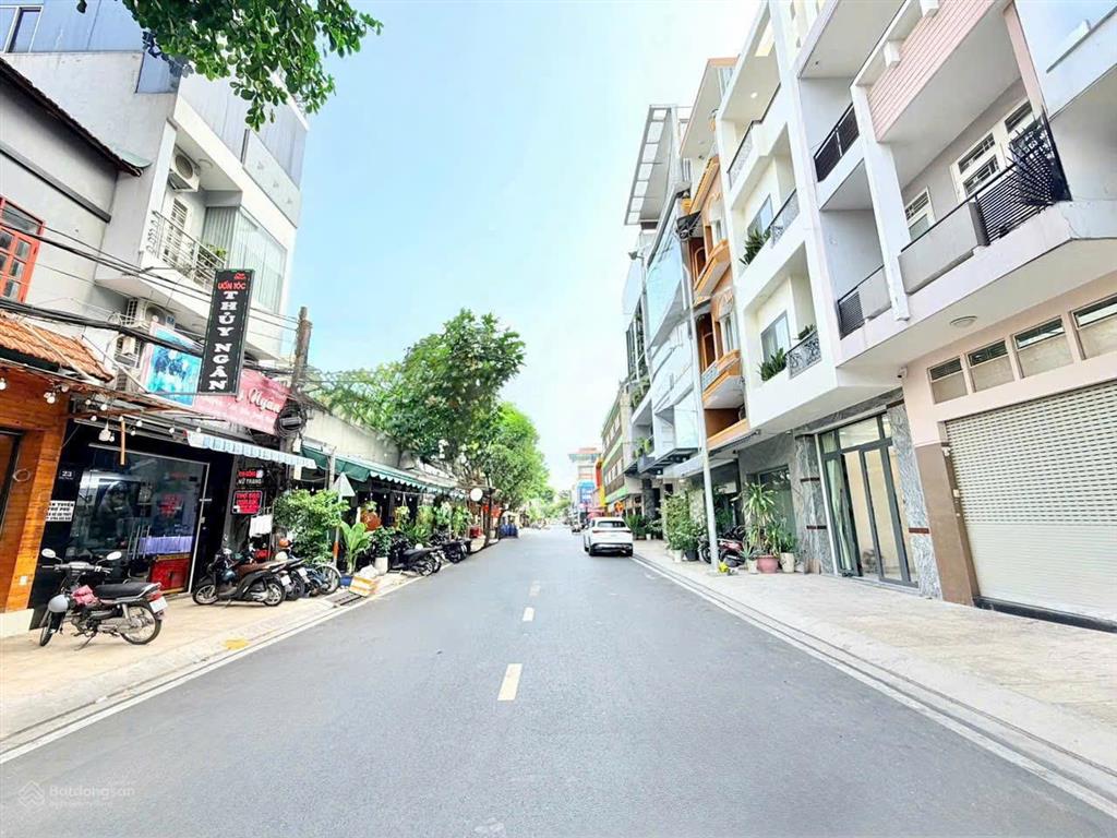 Căn nhà biệt thự trương vĩnh ký  xây đẹp, rất tâm huyết ( 8x17m, 5 tầng thang máy ) chính chủ
