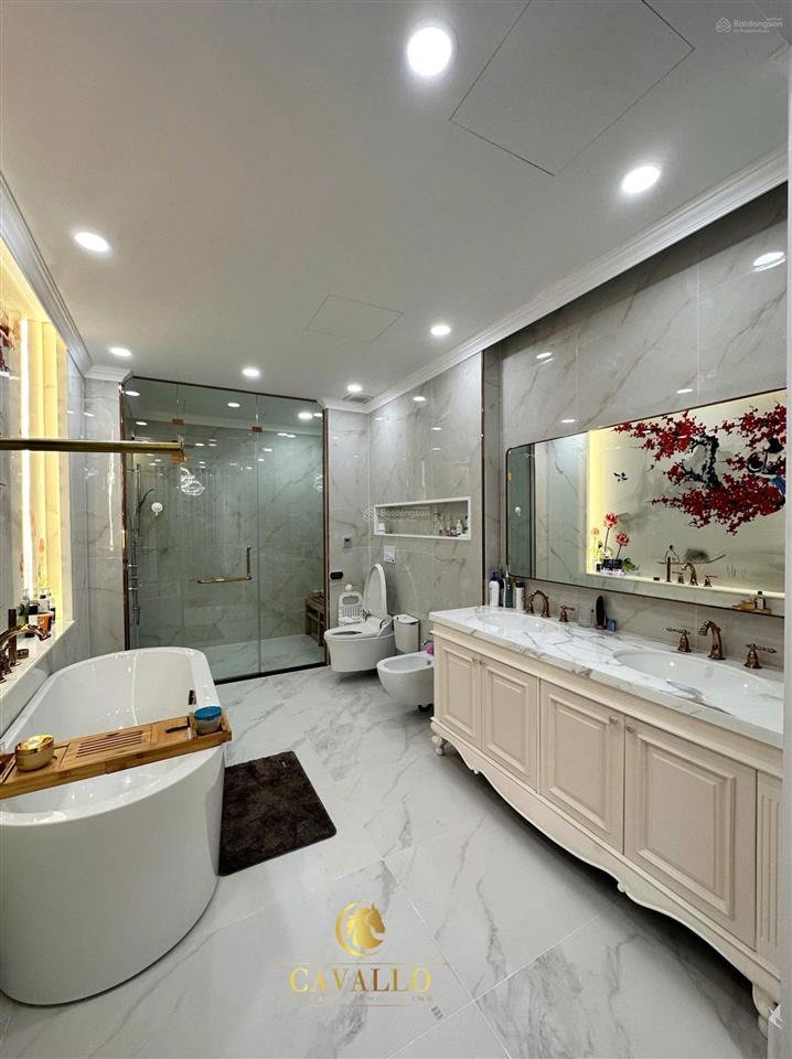 Bán gấp nhà đẹp tâm huyết  mt nguyễn hậu  trương vĩnh ký (8x17m, 5 tầng thang máy) em chủ nhà !