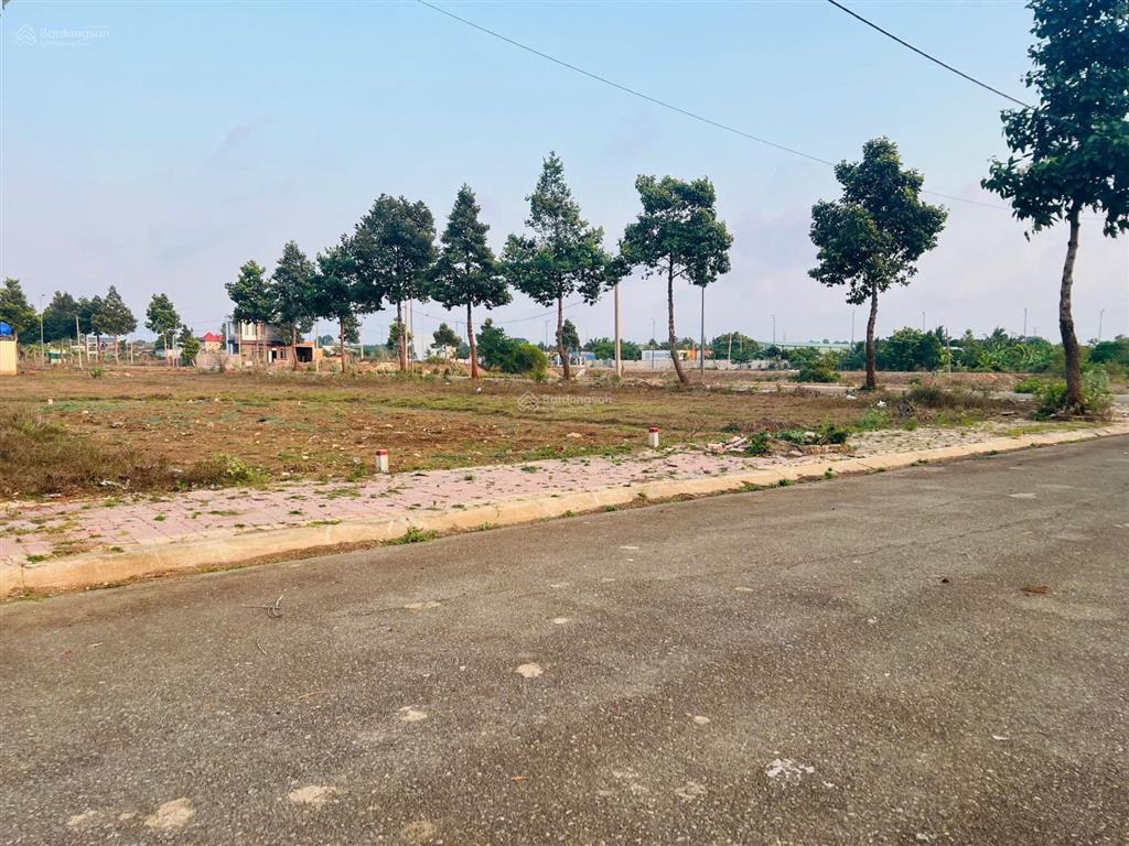 Chính chủ bán đất nền lan anh 52. dt 100m2 giá 1,05 tỷ, xã hòa long, thành phố bà rịa